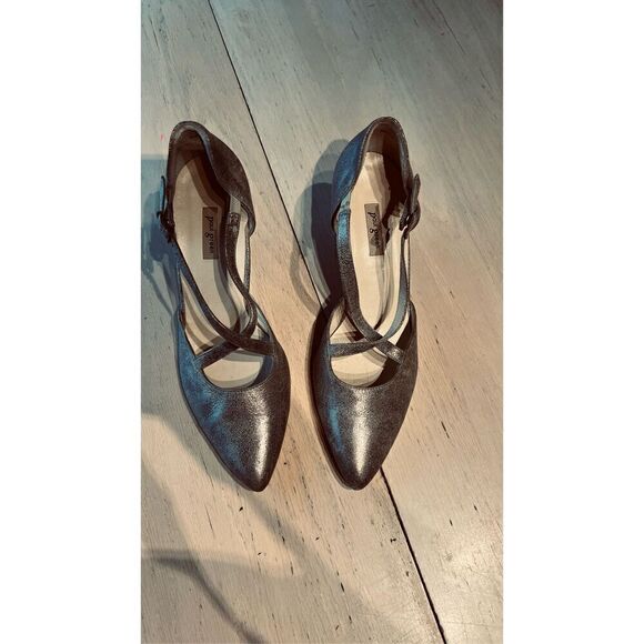 PAUL GREEN SILVER LEATHER POINTED TOE HEELS SZ 9 - Picture 2 of 10